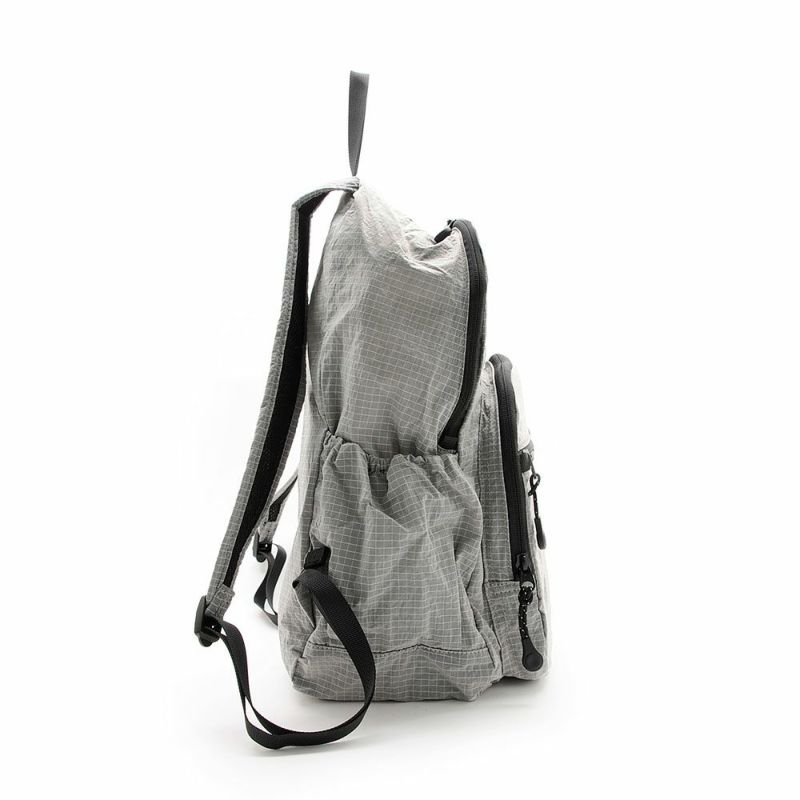 雨天でも使い易いナイロンリュックサック designers backpack